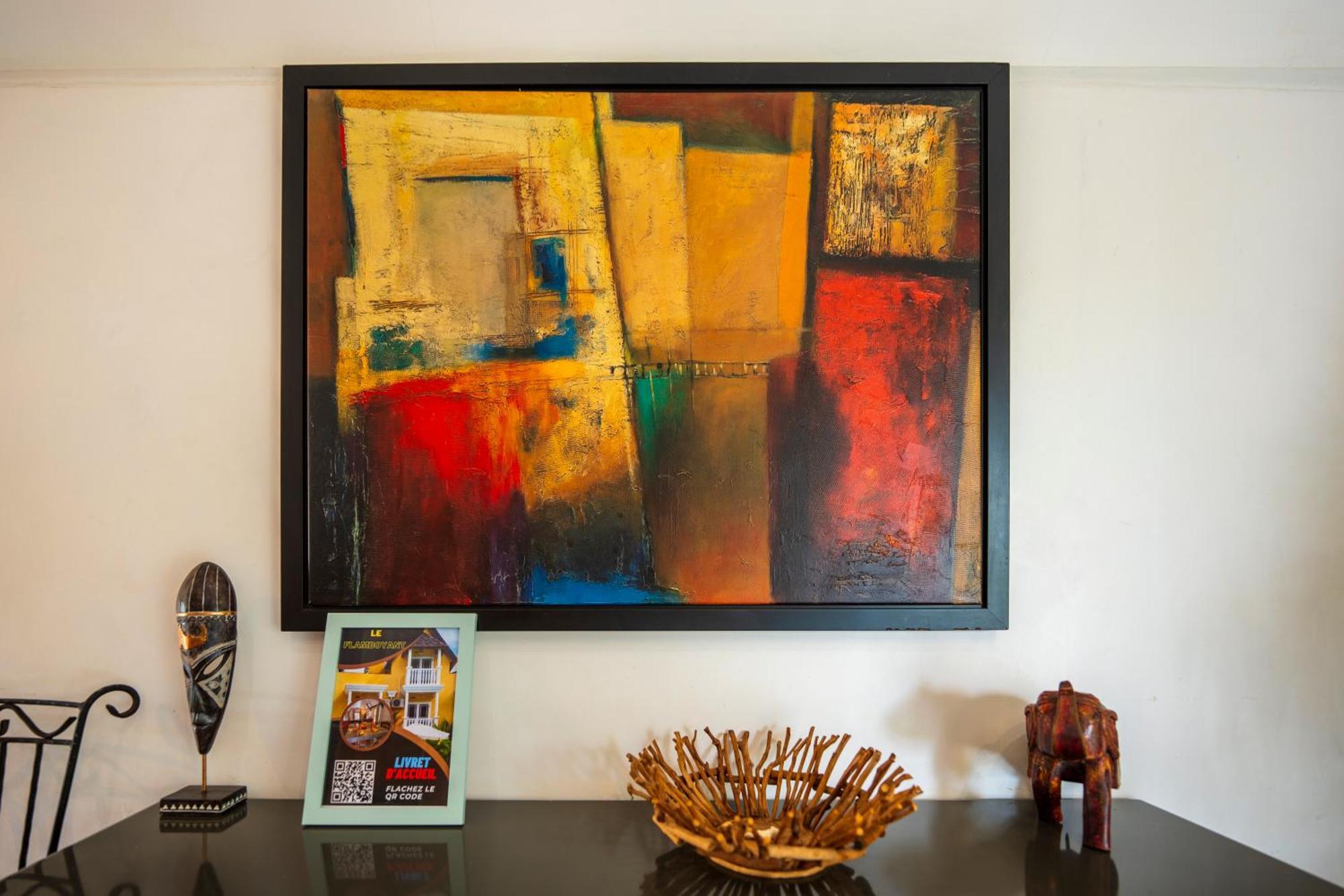 Le Flamboyant Apartment แซ็งต์-จีลส์-เลส์-แบ็งส์ ภายนอก รูปภาพ