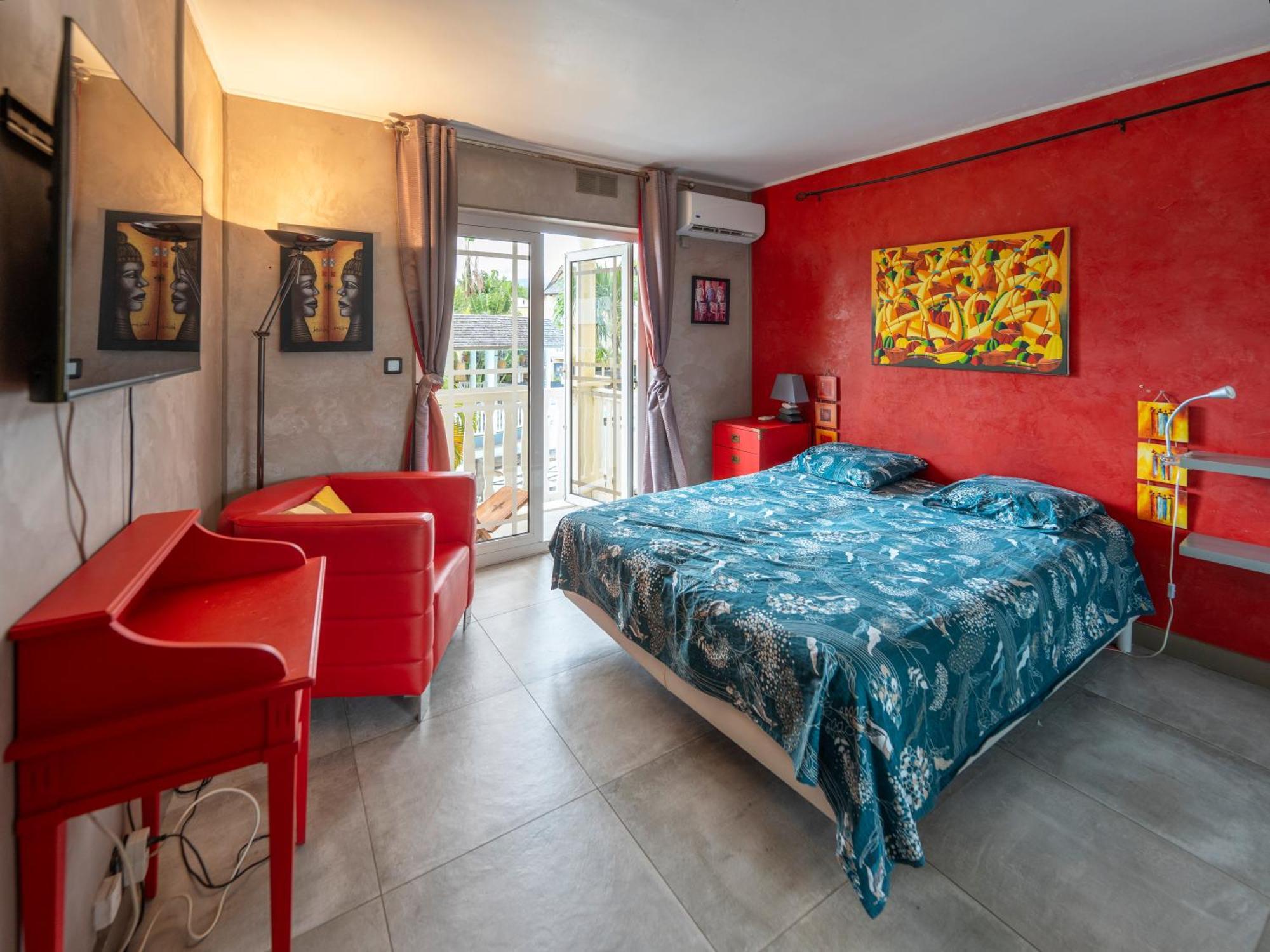 Le Flamboyant Apartment แซ็งต์-จีลส์-เลส์-แบ็งส์ ภายนอก รูปภาพ